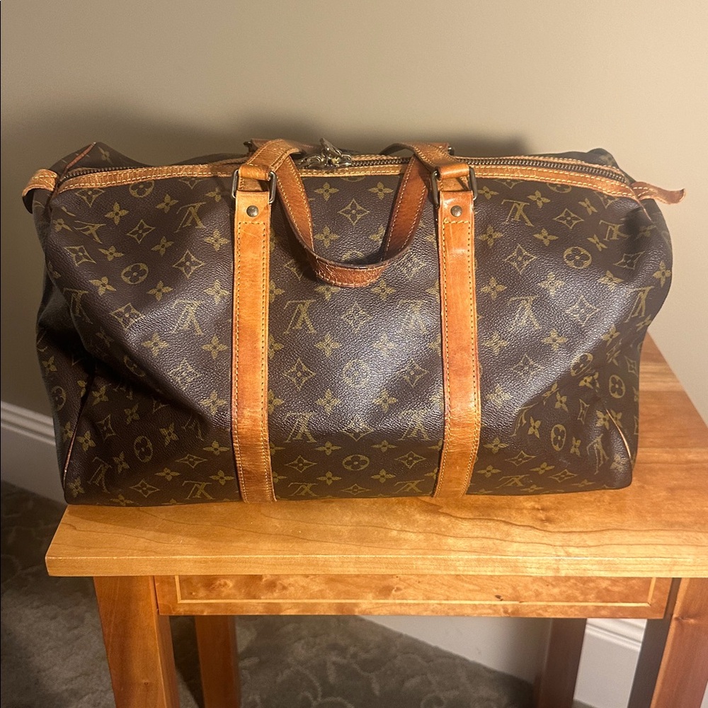 Louis Vuitton Monogram Sac Souple Tote - Picture 3 of 16